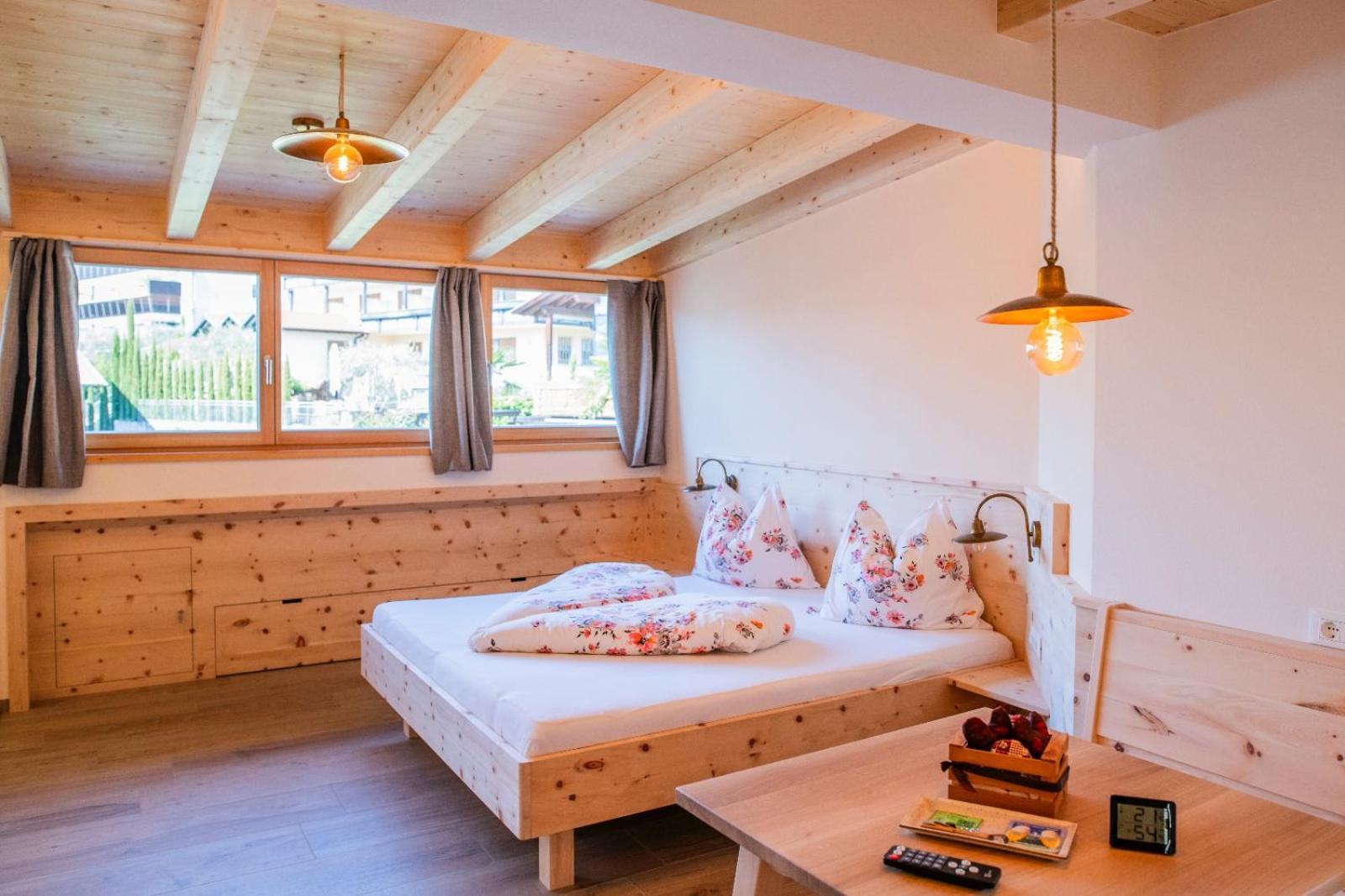 Garni Stuebele Bed & Breakfast Tirolo Bagian luar foto