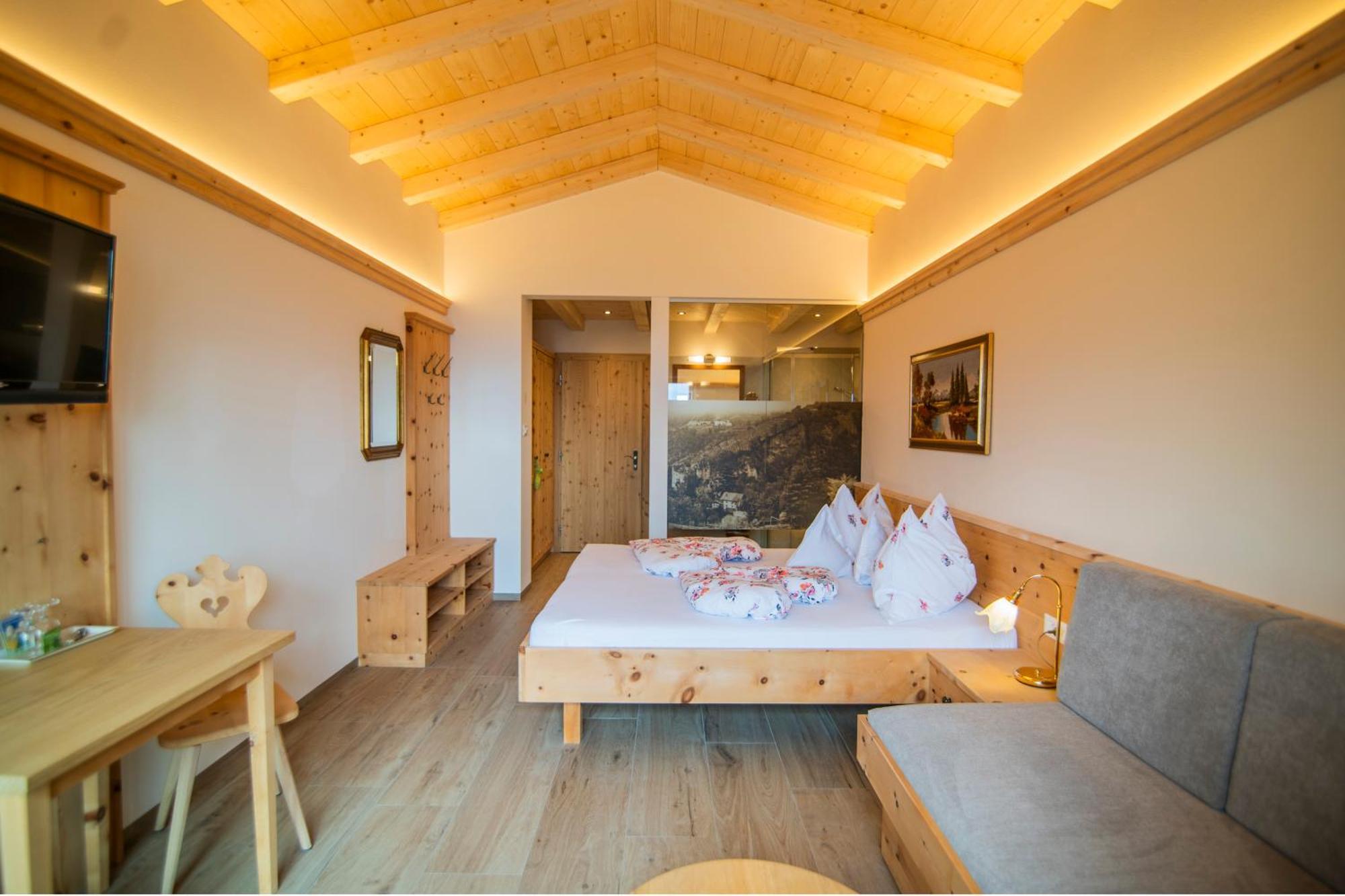 Garni Stuebele Bed & Breakfast Tirolo Bagian luar foto