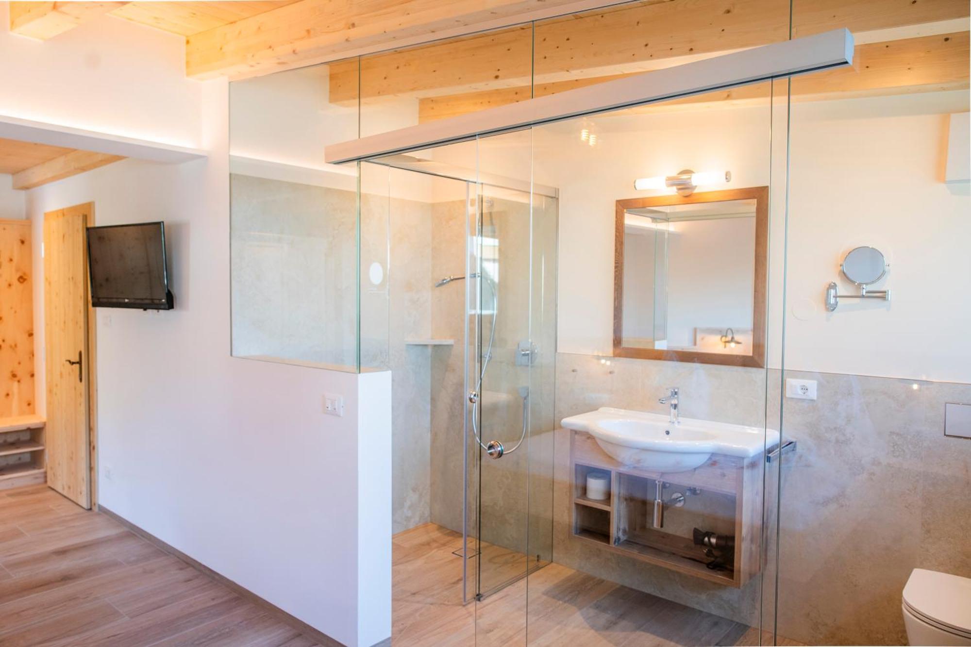 Garni Stuebele Bed & Breakfast Tirolo Bagian luar foto